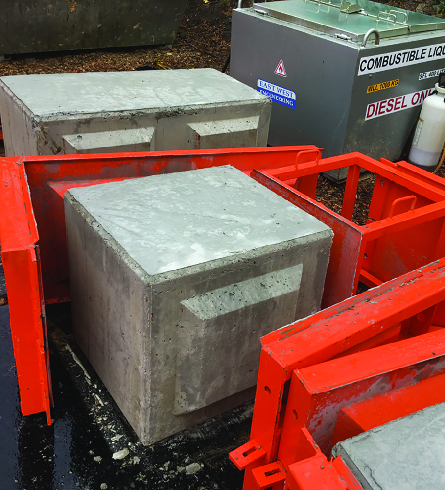 Other view of East West Engineering CWMH Concrete Mould Half Insert